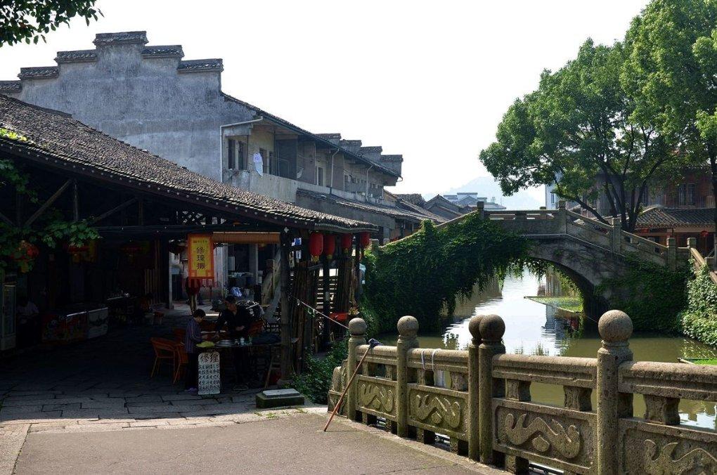 心系群众 以爱暖冬——牡丹区南城街道开展节前暖心慰问活动